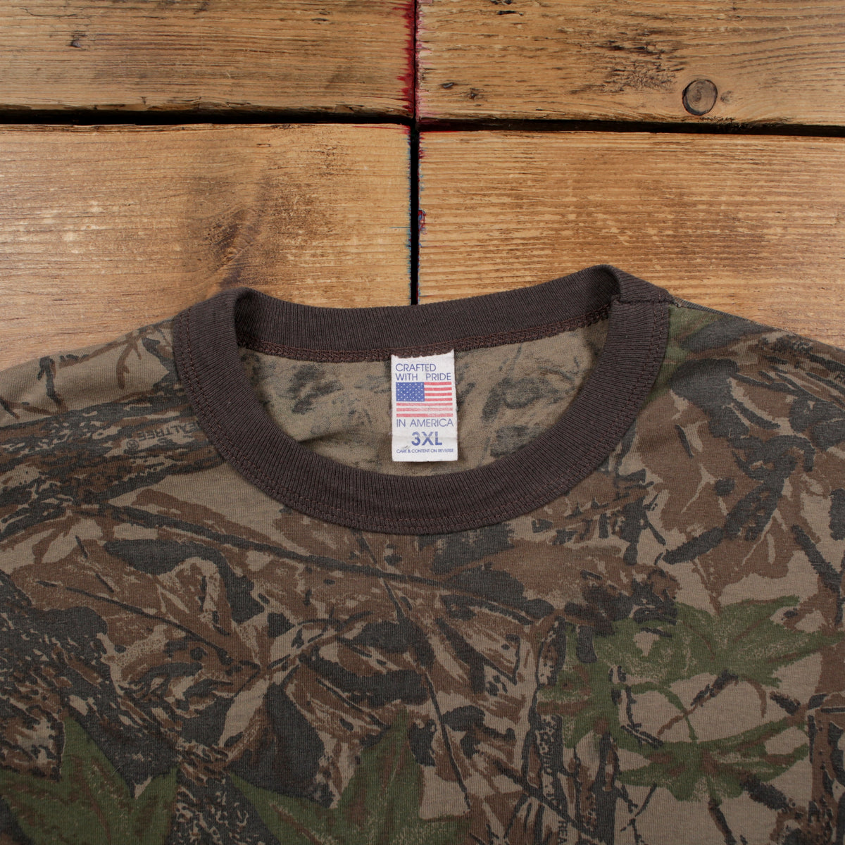 Vintage Realtree T-Shirt XL Mens 90s Camouflage Ringer USA Made Single Stitch