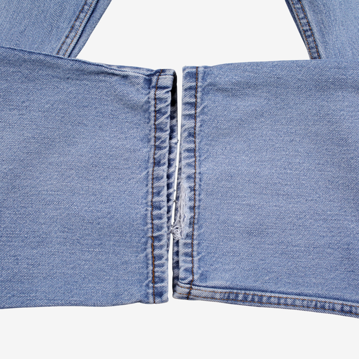 Levis 550 Jeans 35x30 Mens Blue Relaxed Taper Light Stonewash Red Tab Denim