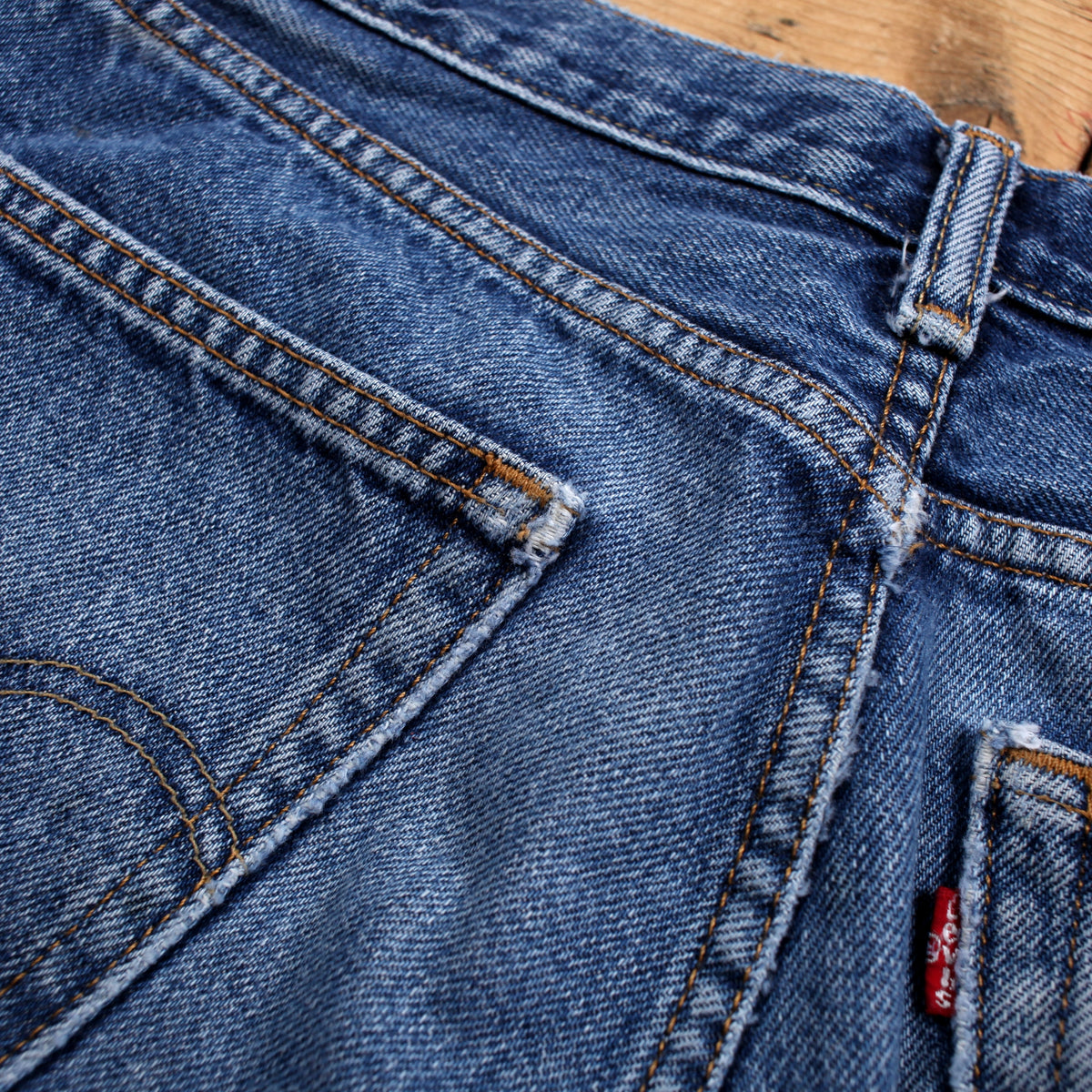 Levis 505 Jeans 31x32 Mens Blue Regular Straight Faded Zip Fly Denim