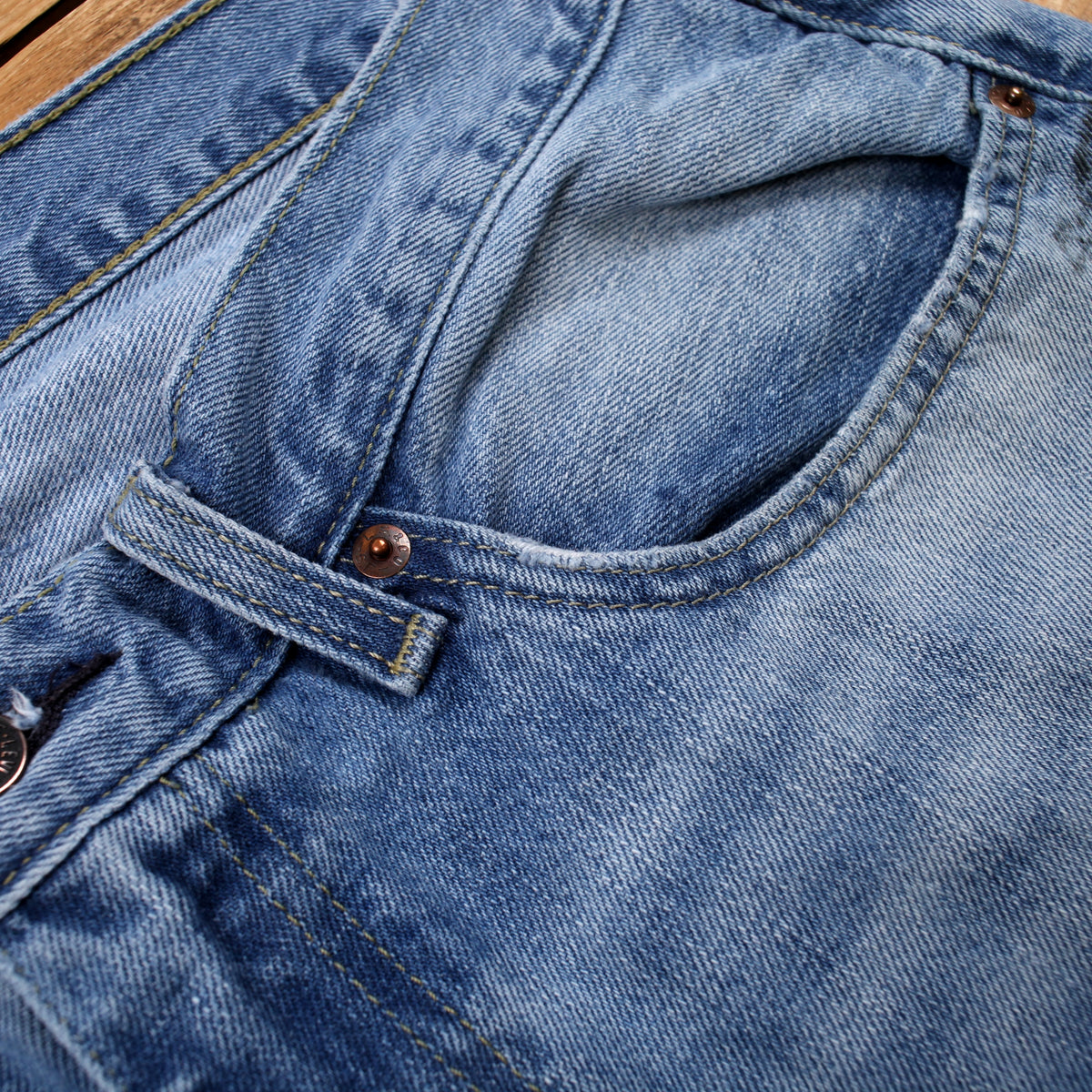 Levis 505 Jeans 35x30 Blue Regular Straight Light Stonewash Red Denim