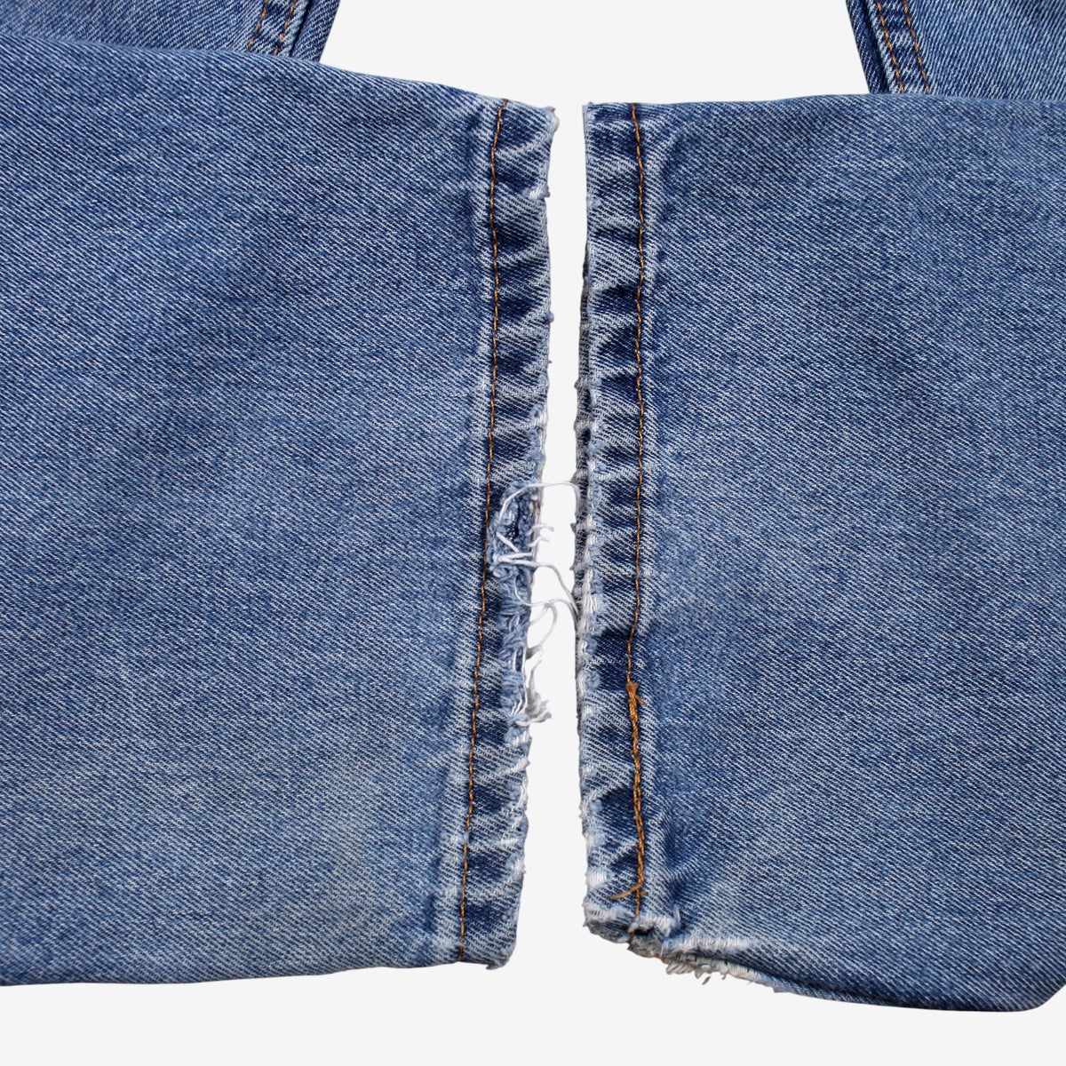 Levis 550 Jeans 36x30 Blue Relaxed Taper Faded Stonewash Zip Red Tab Denim
