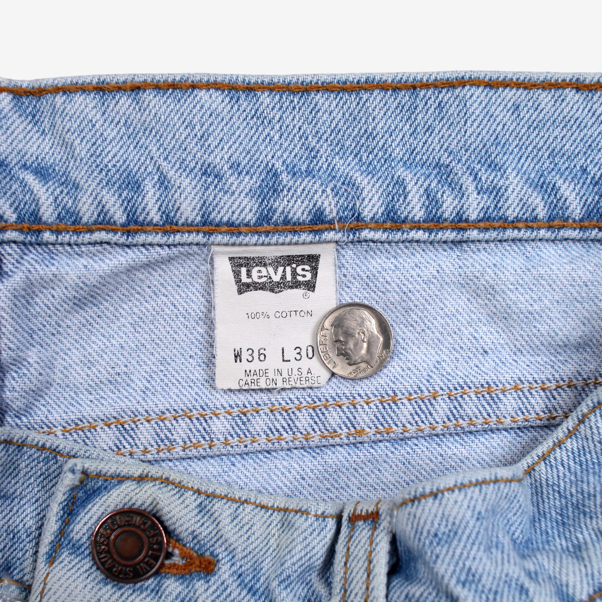 Vintage Levis 505 Jeans 34x30 90s Blue Regular Straight USA Made Light Denim