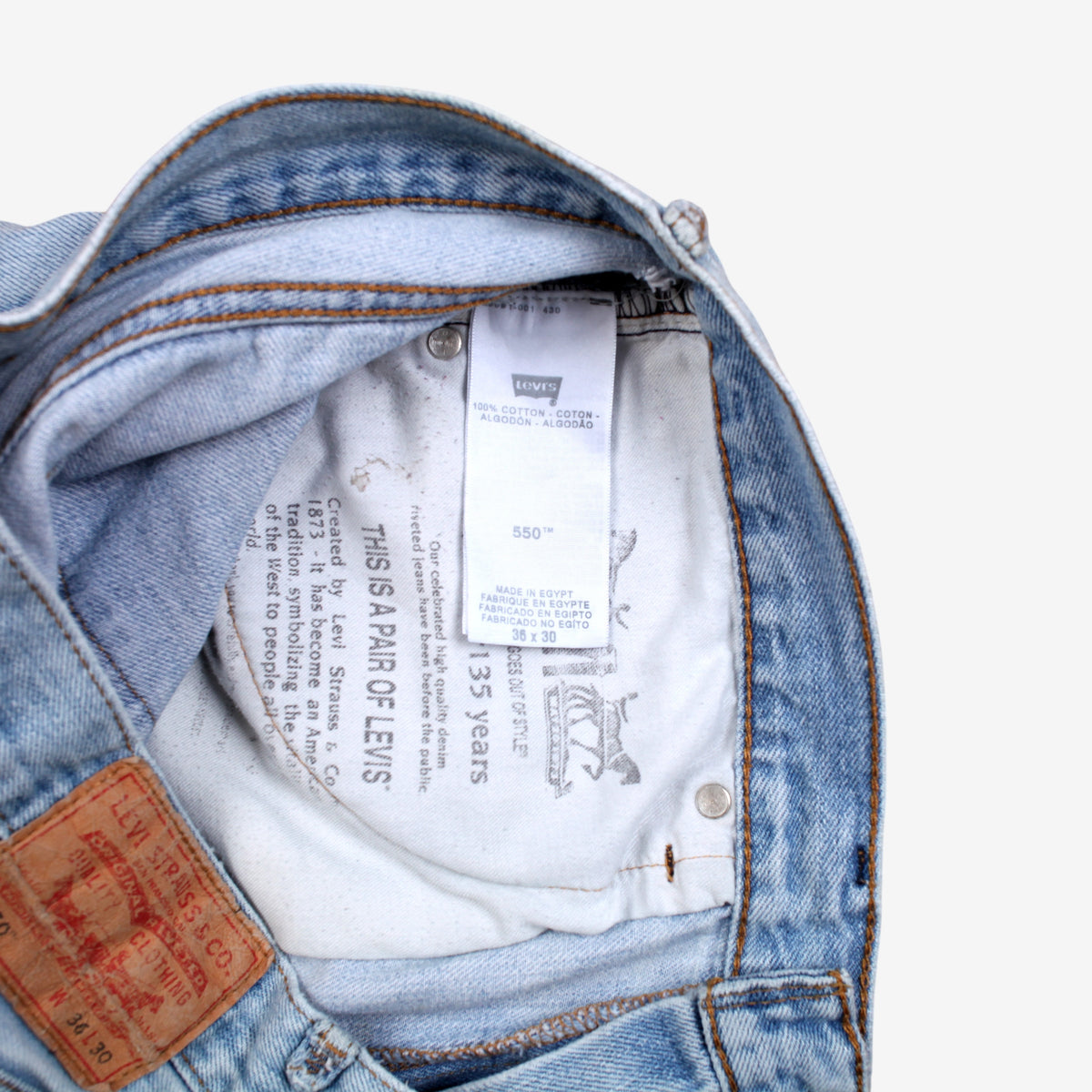 Levis 550 Jeans 35x30 Blue Relaxed Taper Faded Light Stonewash Zip Denim