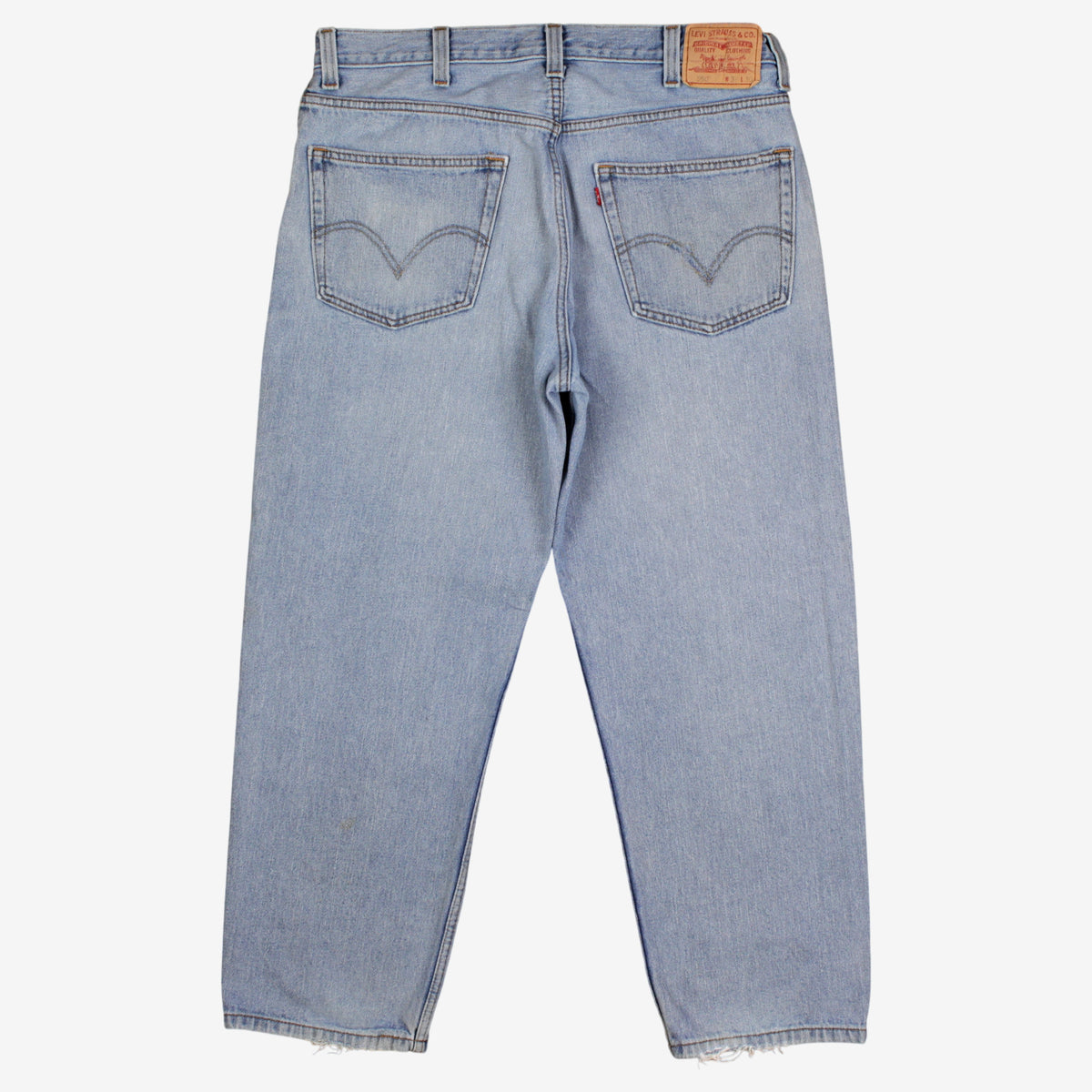 Levis 550 Jeans 38x30 Blue Relaxed Taper Light Stonewash Zip Fly Mid Rise Denim