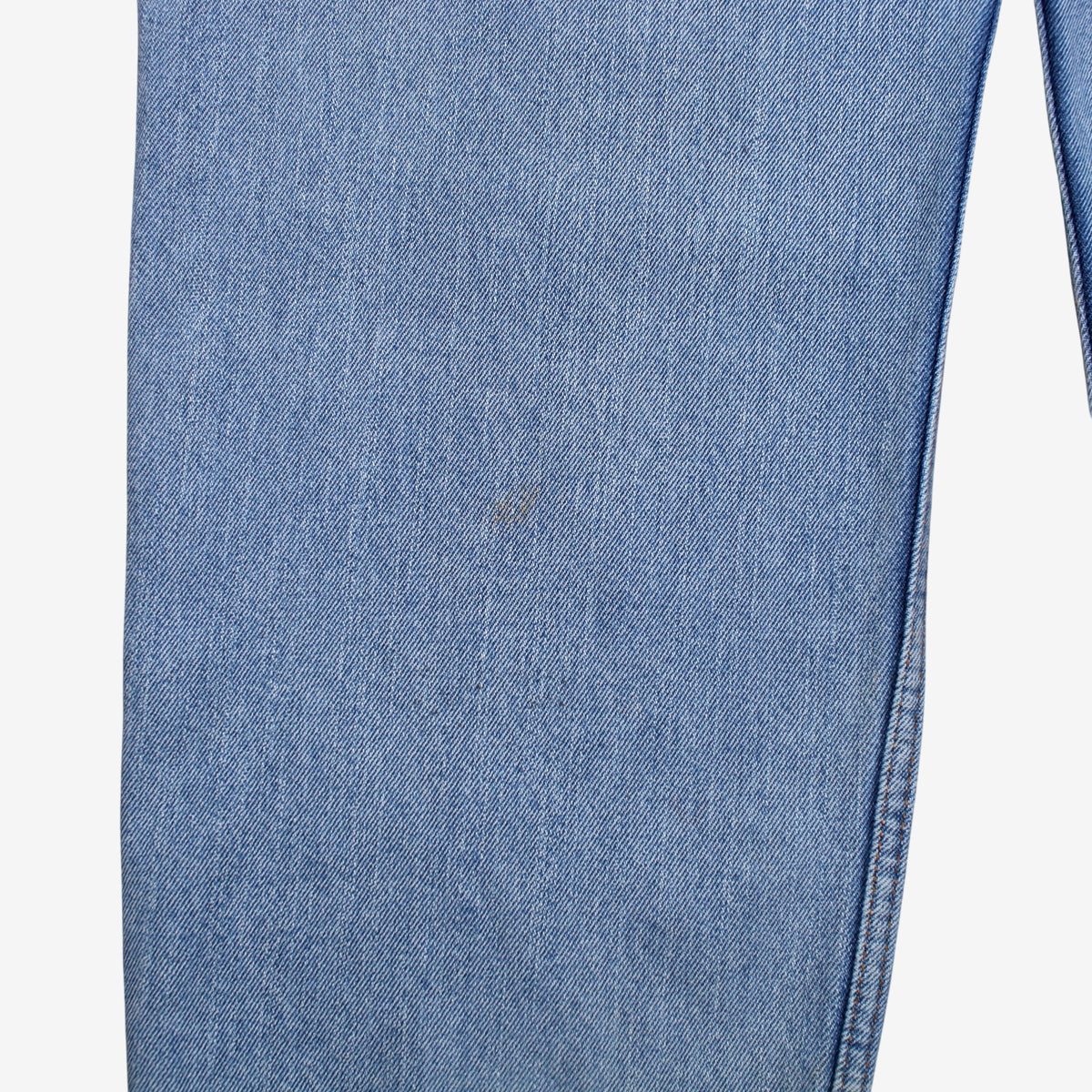 Levis 550 Jeans 38x30 Blue Relaxed Taper Light Stonewash Zip Fly Mid Rise Denim