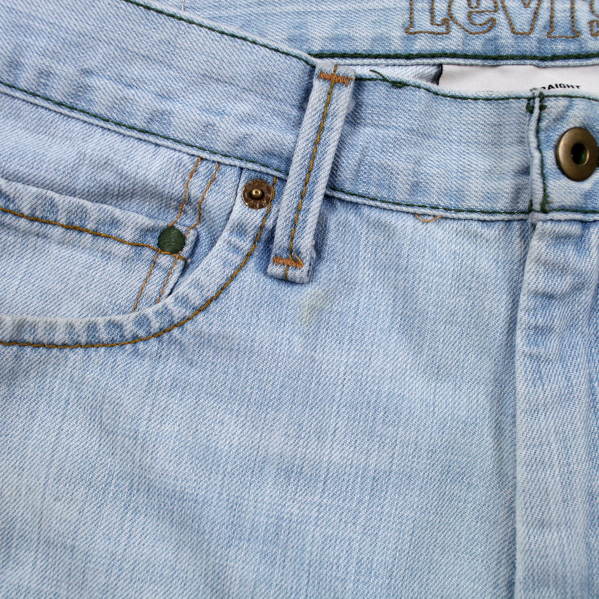 Levis 539 Jeans 34x30 Blue Vintage Straight Fit Faded Light Stonewash Zip Denim