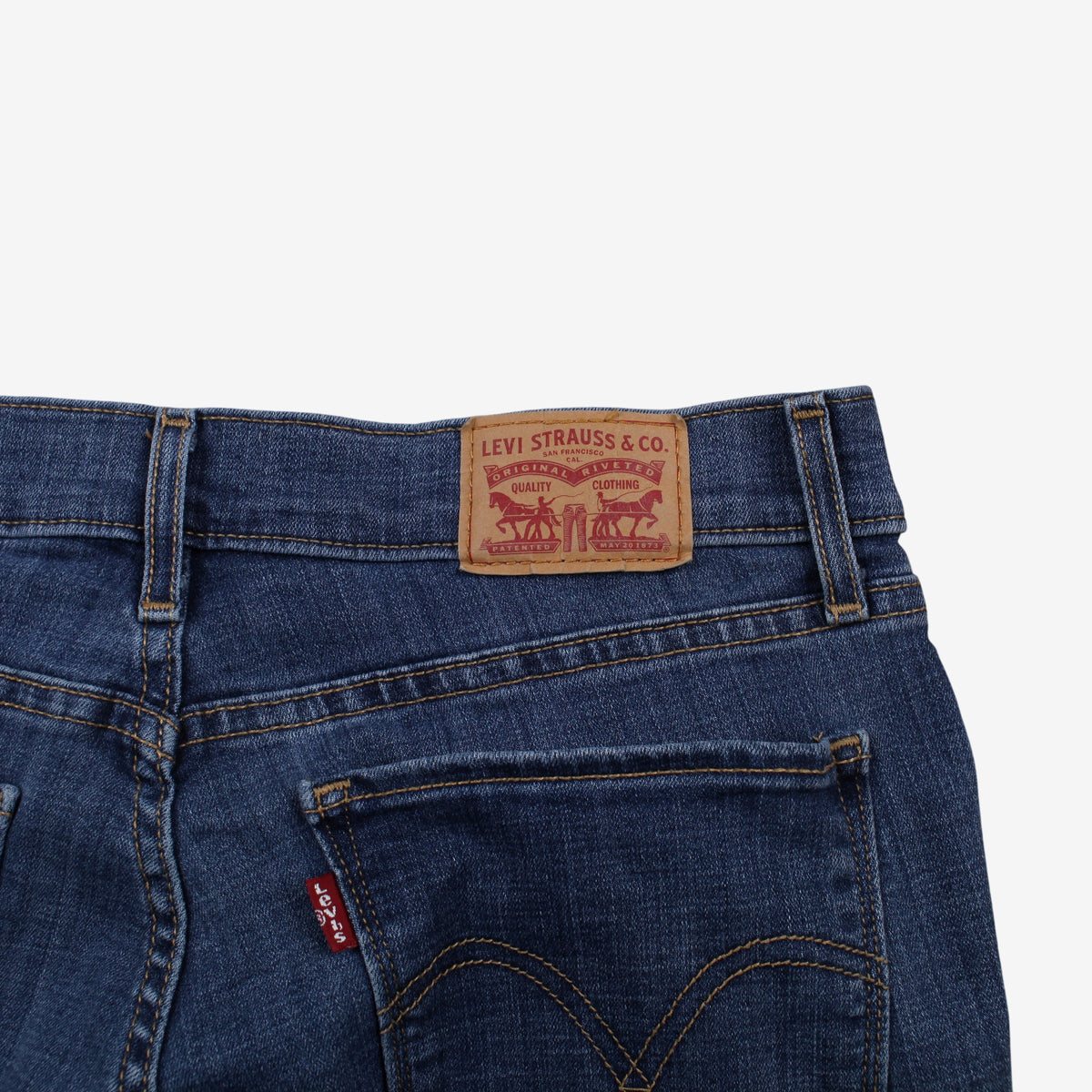 Levis Classic Straight Jeans 29x30 Womens Blue Stonewash Red Tab Denim