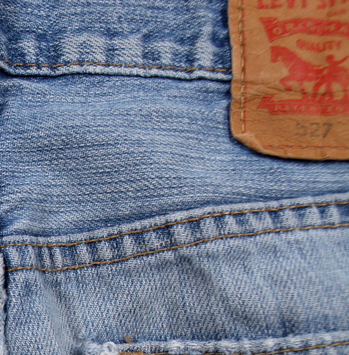 Levis 527 Jeans 30x34 Blue Slim Bootcut Light Stonewash Red Tab Denim
