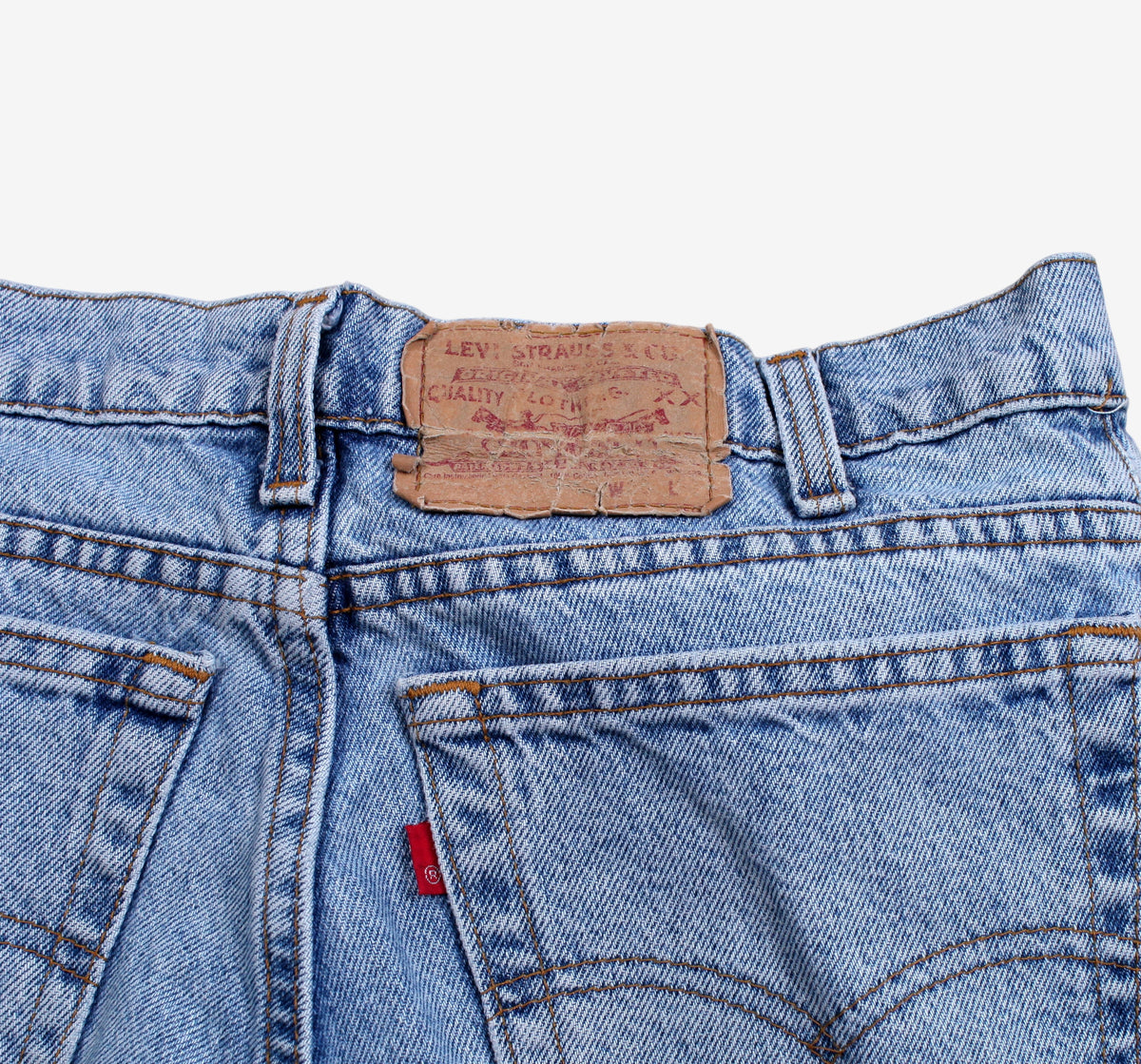 Vintage Levis 550 Jeans 32x30 90s Blue Relaxed Taper USA Made Light Denim