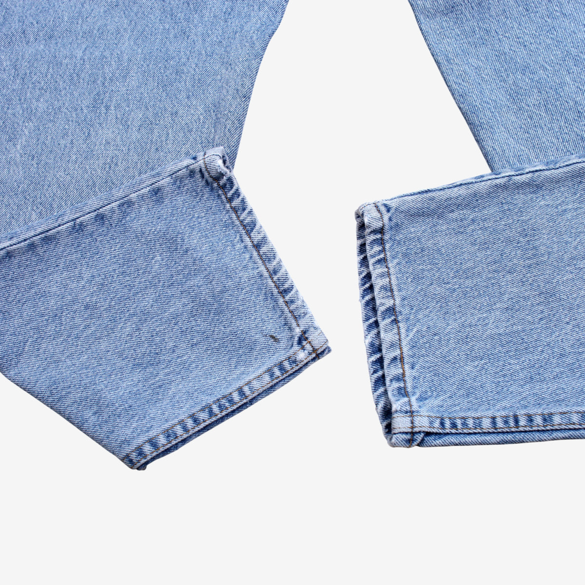 Vintage Levis 550 Jeans 32x30 90s Blue Relaxed Taper USA Made Light Denim