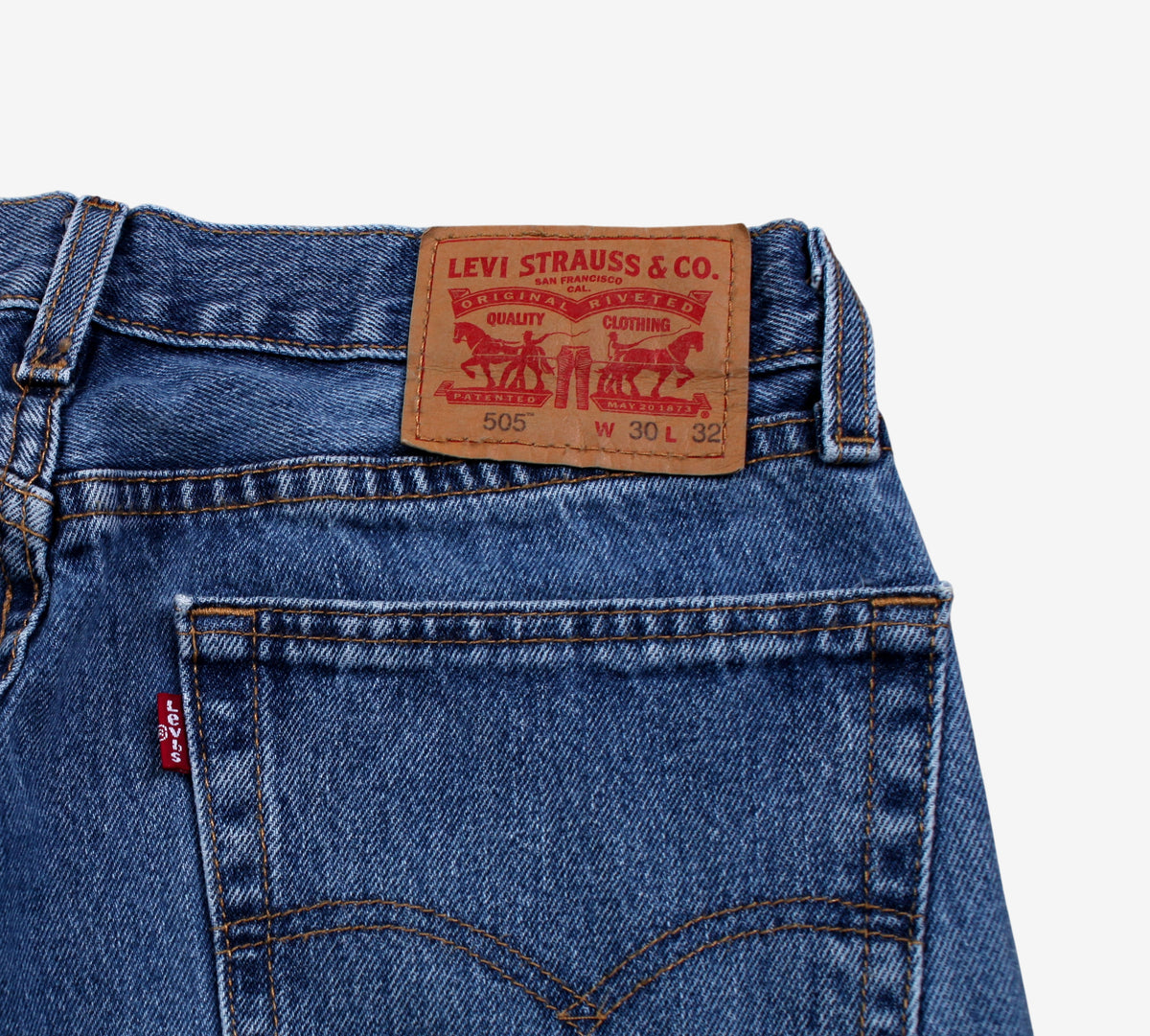 Levis 505 Jeans 30x32 Blue Regular Straight Faded Mid Rise Zip Fly Denim