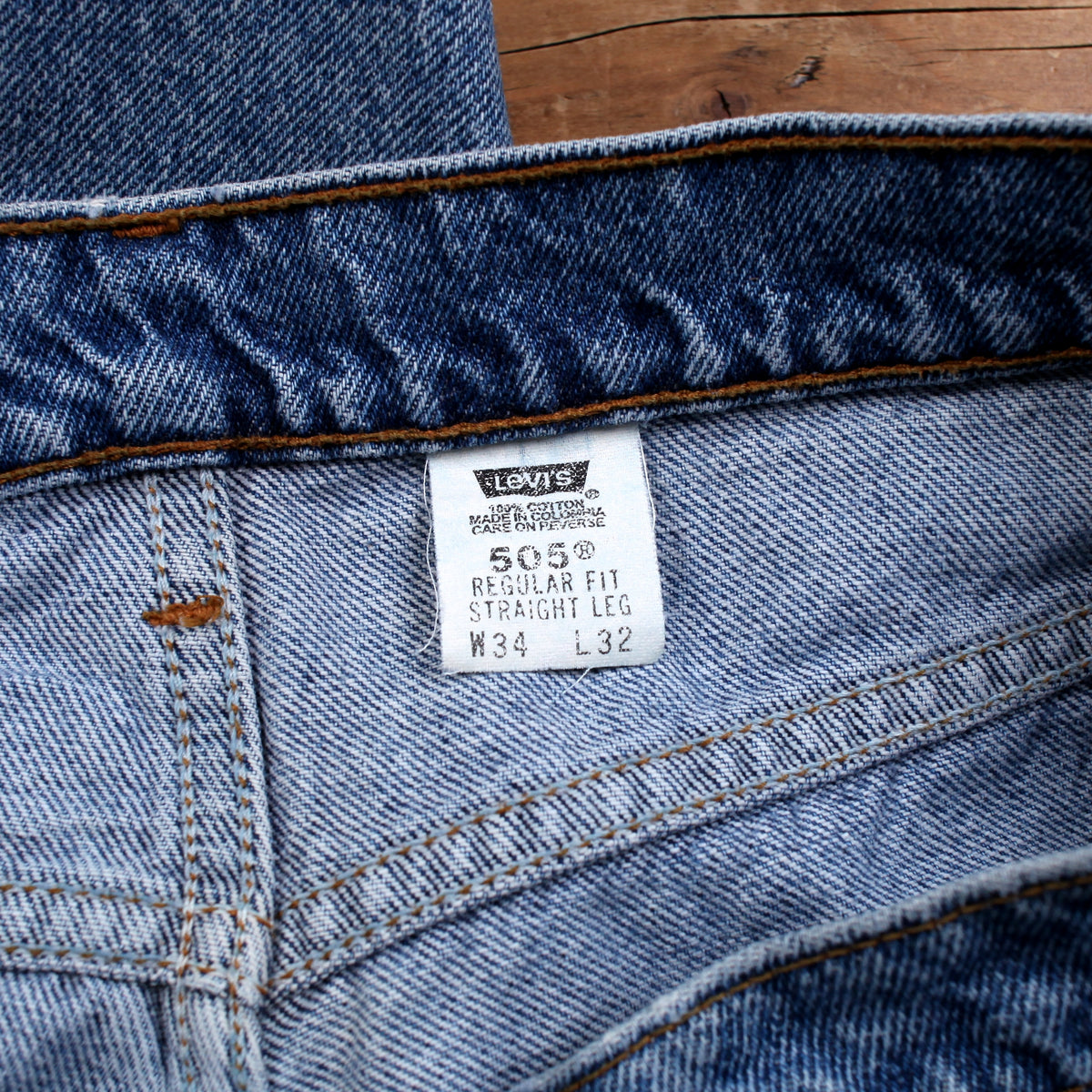 Vintage Levis 505 Jeans 34x32 90s Stonewash Blue Regular Straight Red Tab Denim
