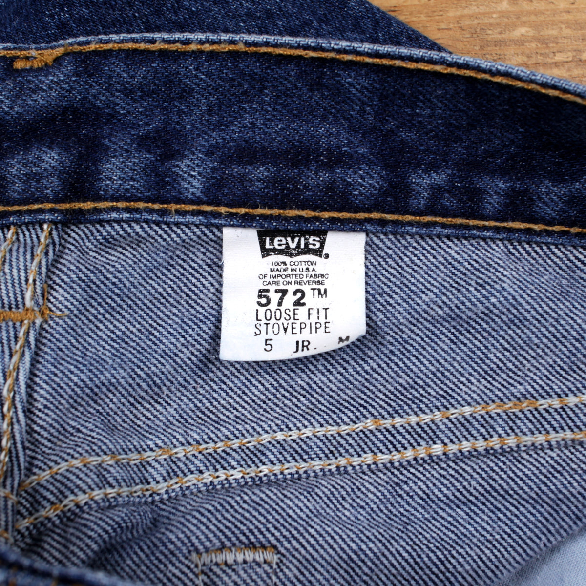 Vintage Levis 572 Jeans 30x31 Womens 90s