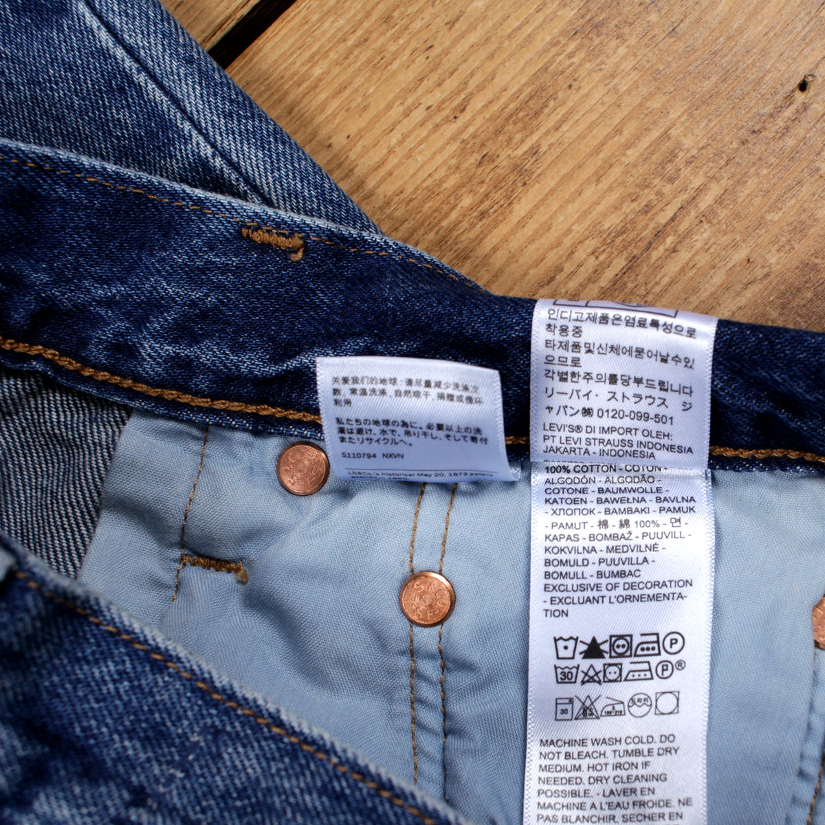 Levis 501 Jeans Regular Straight 27x30 Womens