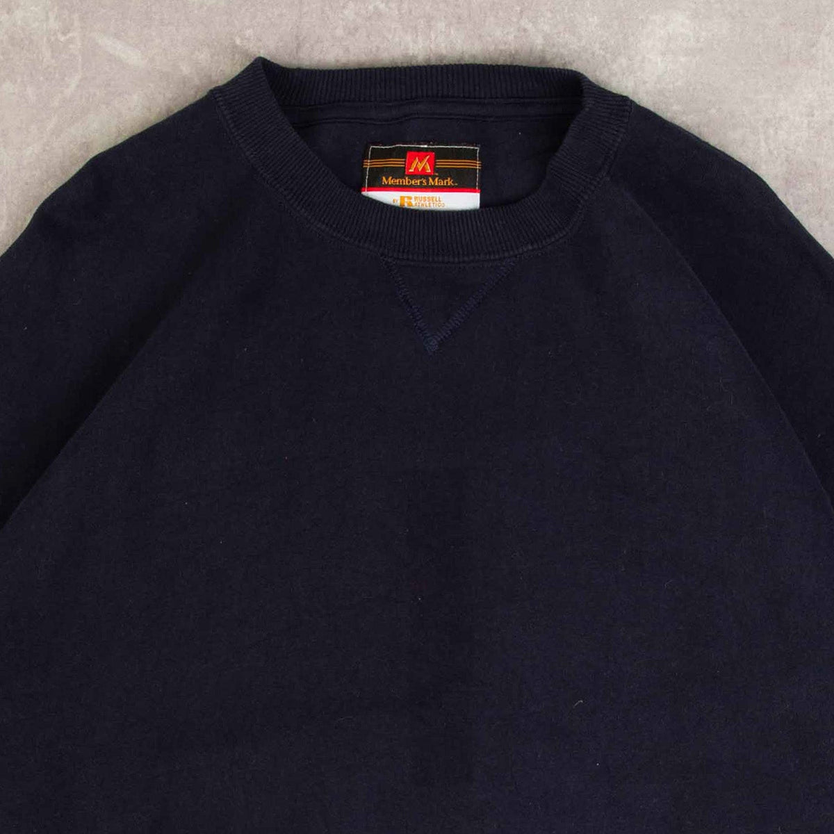 MEN'S VINTAGE RUSSELL ATHLETIC BLANK SWEATSHIRT - X-LARGE