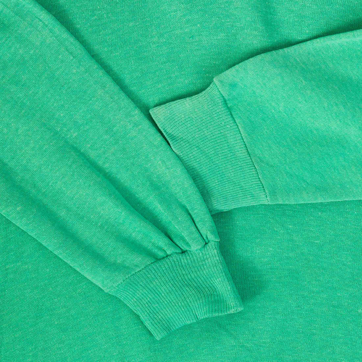 WOMEN'S VINTAGE 1970S BLANK V-NECK SWEATSHIRT - LARGE