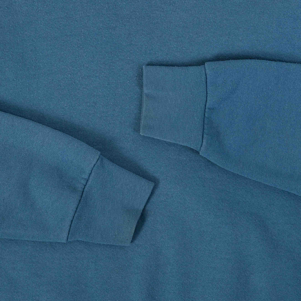 WOMEN'S VINTAGE 1990S BLANK SWEATSHIRT - LARGE