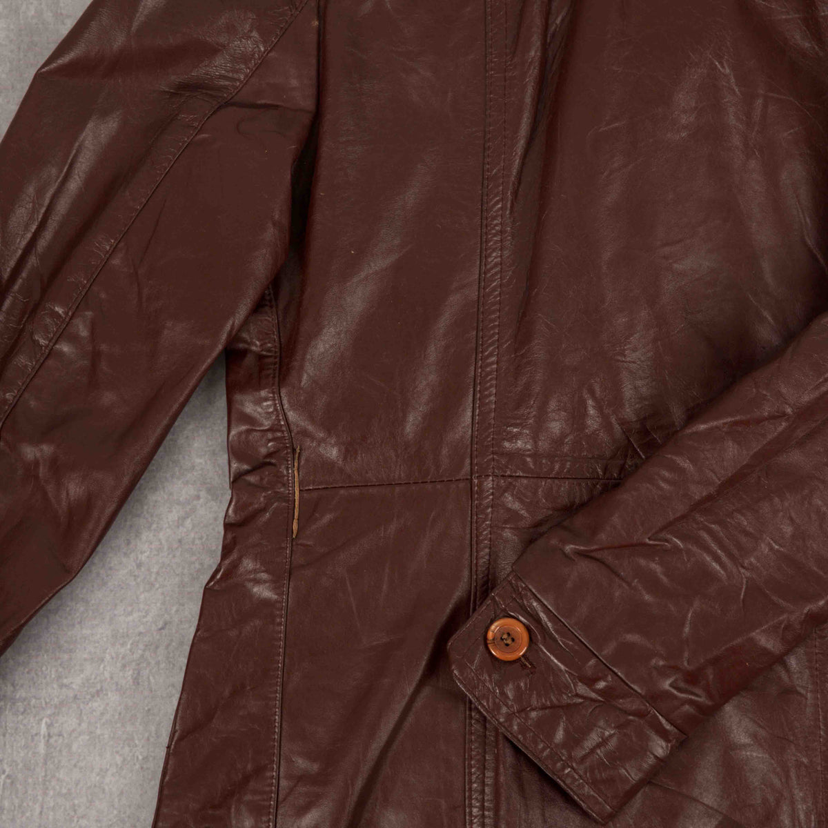 WOMEN'S VINTAGE 1980S OXBLOOD LEATHER TRENCH JACKET - MEDIUM