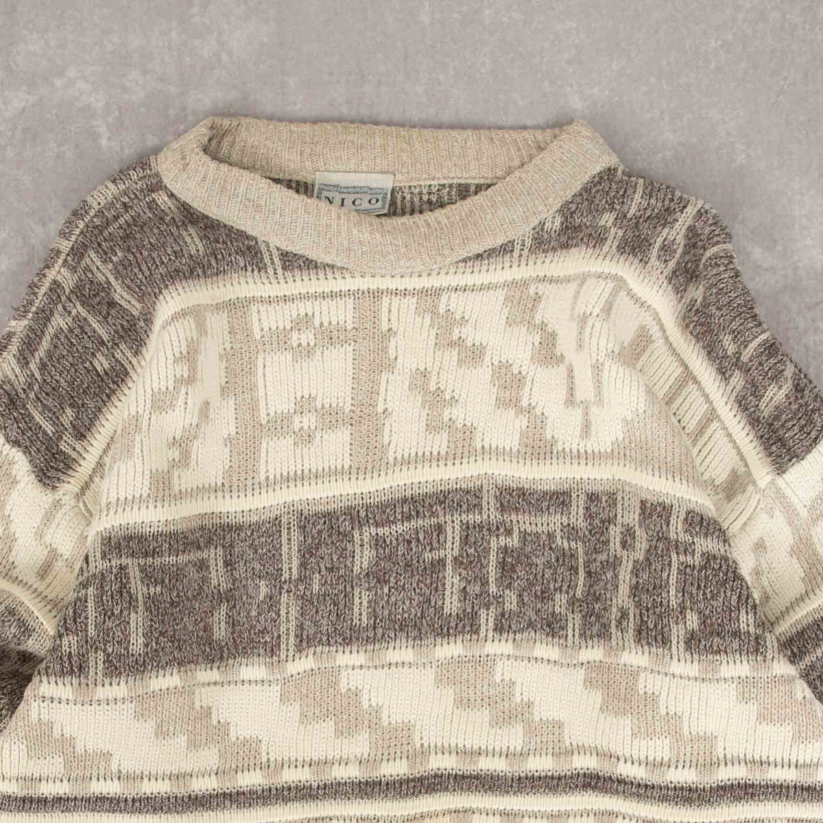 MEN'S VINTAGE 1990S STRUCTURED KNITTED JUMPER - MEDIUM