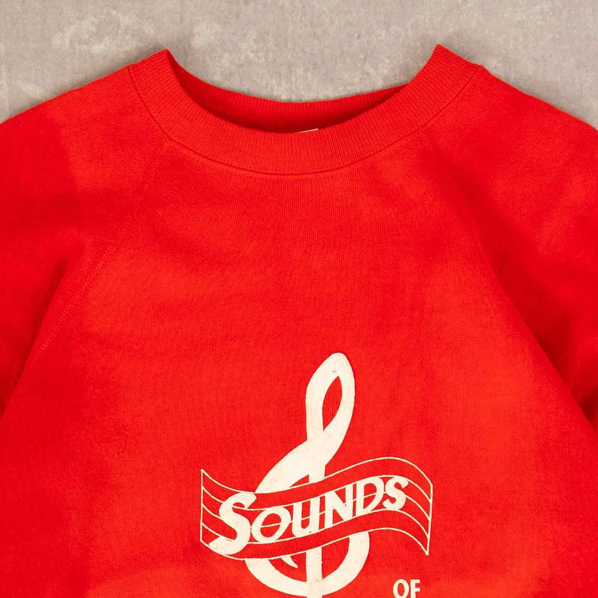 MEN'S VINTAGE 1990S SOUNDS OF MUSIC RAGLAN SWEATSHIRT - LARGE