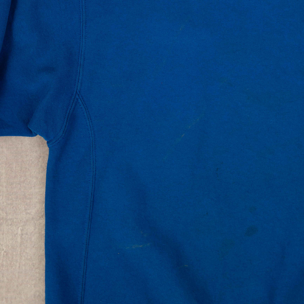 MEN'S VINTAGE RUSSELL ATHLETIC BLANK SWEATSHIRT - X-LARGE