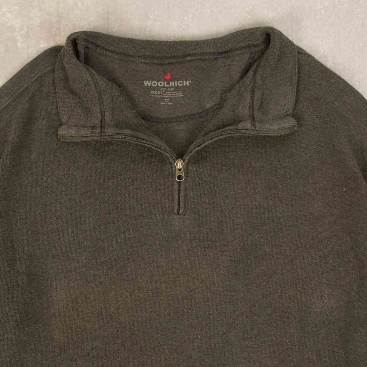 MEN'S VINTAGE WOOLRICH QUARTER ZIP SWEATSHIRT - XX-LARGE