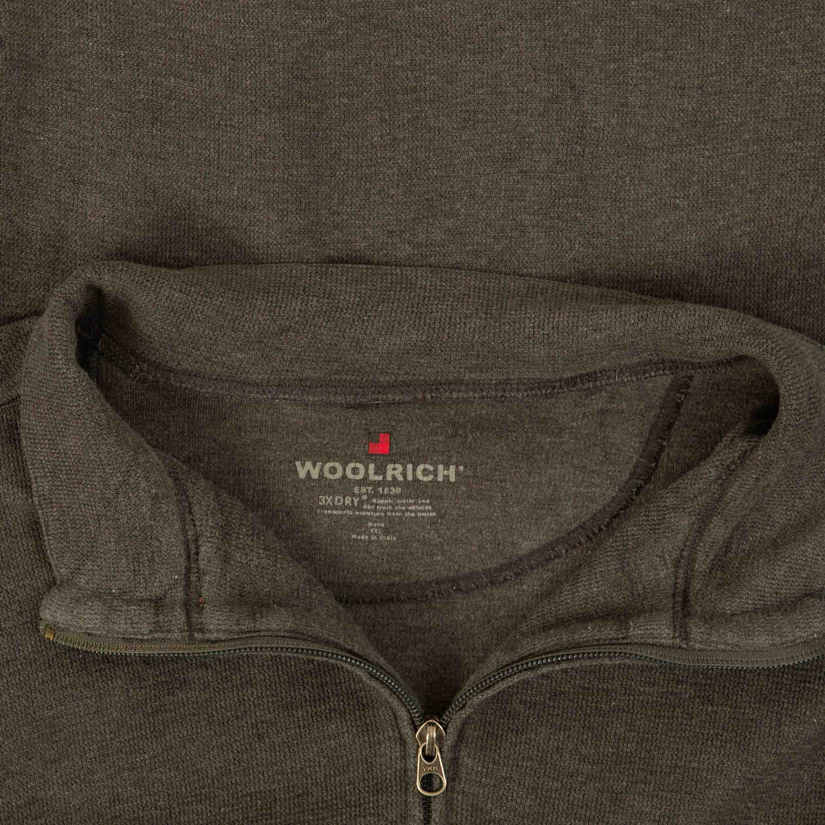 MEN'S VINTAGE WOOLRICH QUARTER ZIP SWEATSHIRT - XX-LARGE