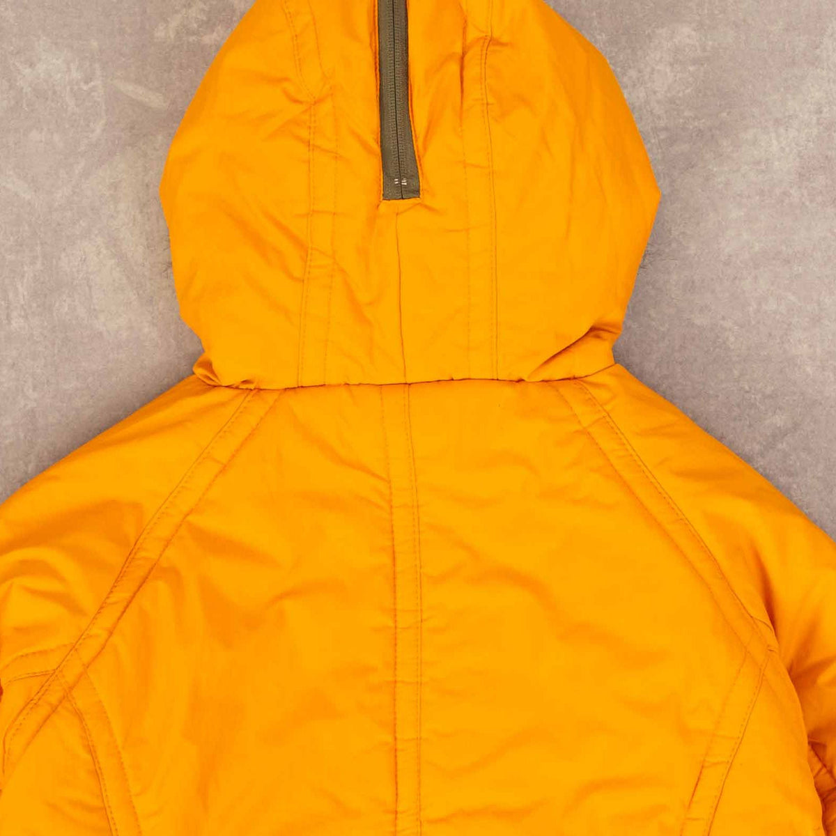 WOMEN'S VINTAGE NAIKA REVERSIBLE HOODED PUFFER JACKET - MEDIUM