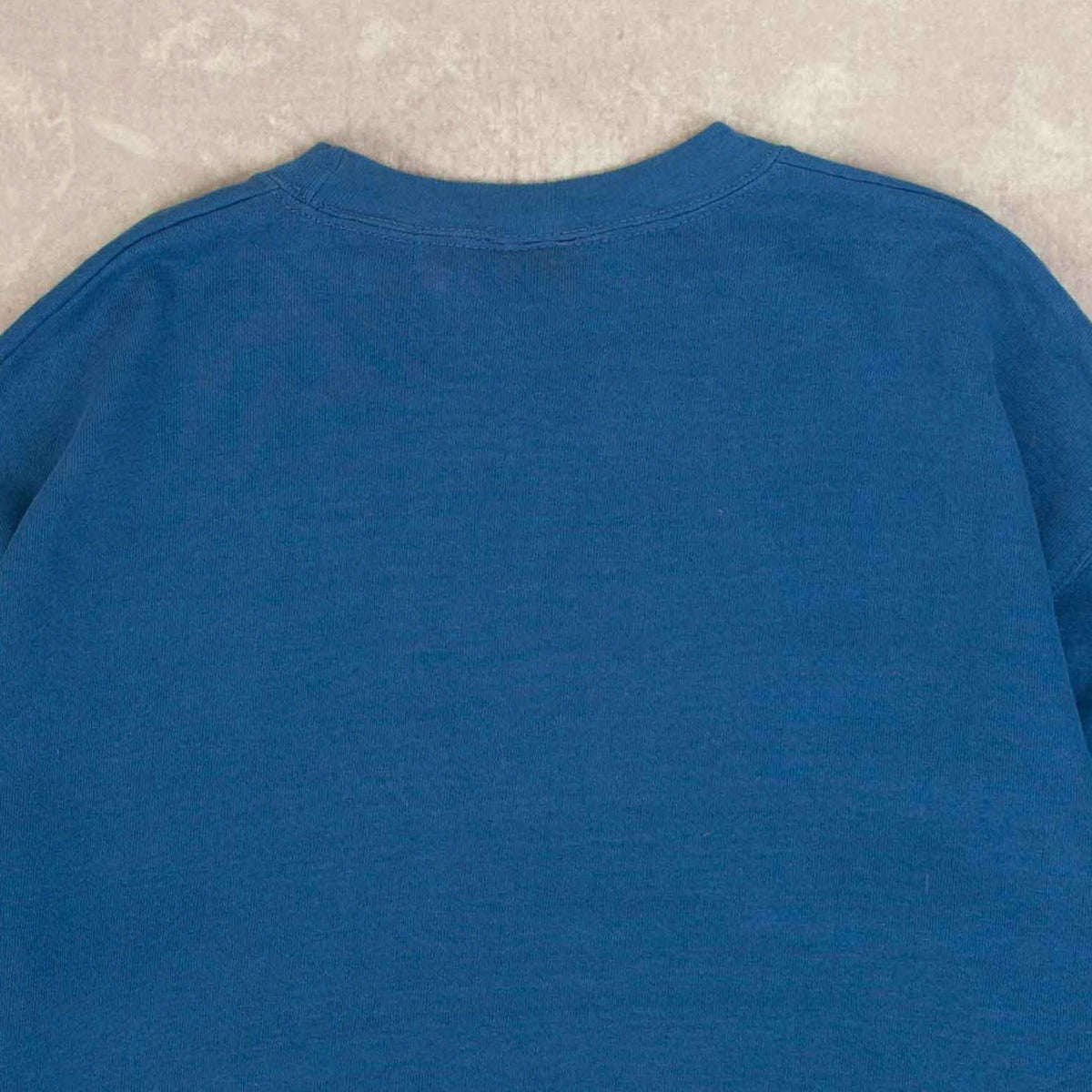 MEN'S VINTAGE BLANK SWEATSHIRT - X-LARGE