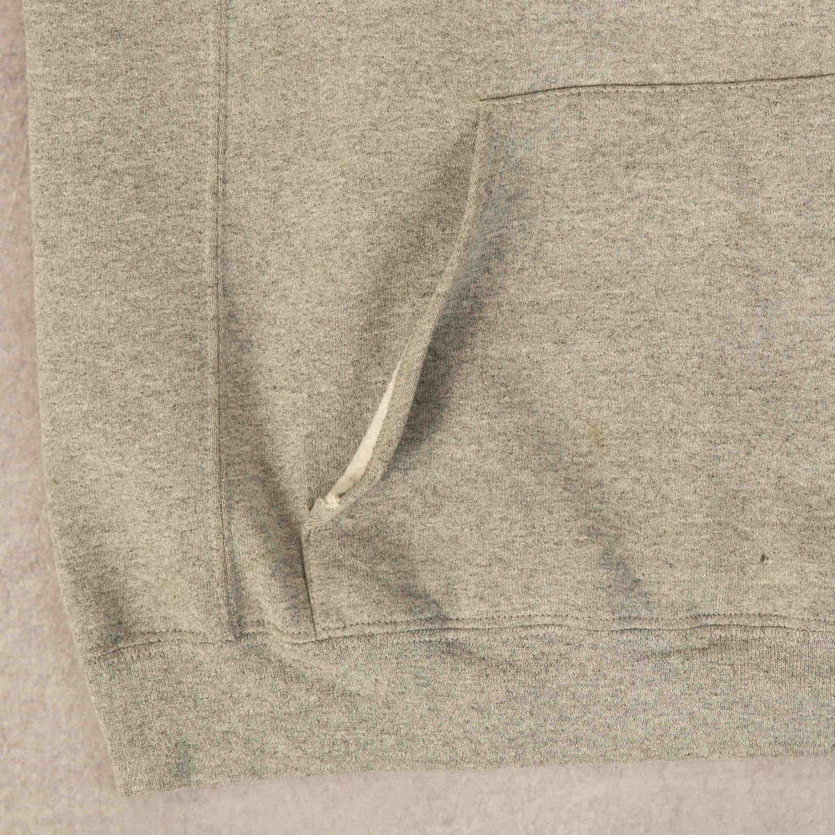 MEN'S VINTAGE RUSSELL ATHLETIC DIXIE STATE UNIVERSITY HOODED SWEATSHIRT - LARGE