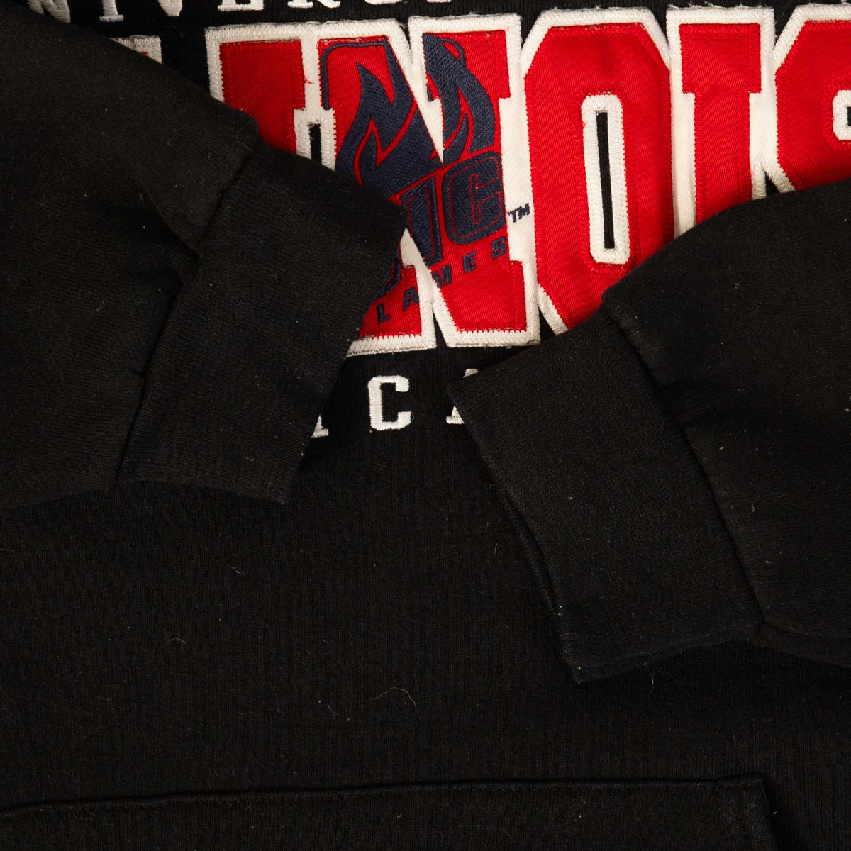 MEN'S VINTAGE RUSSELL ATHLETIC UNIVERSITY OF ILLINOIS HOODED SWEATSHIRT - SMALL