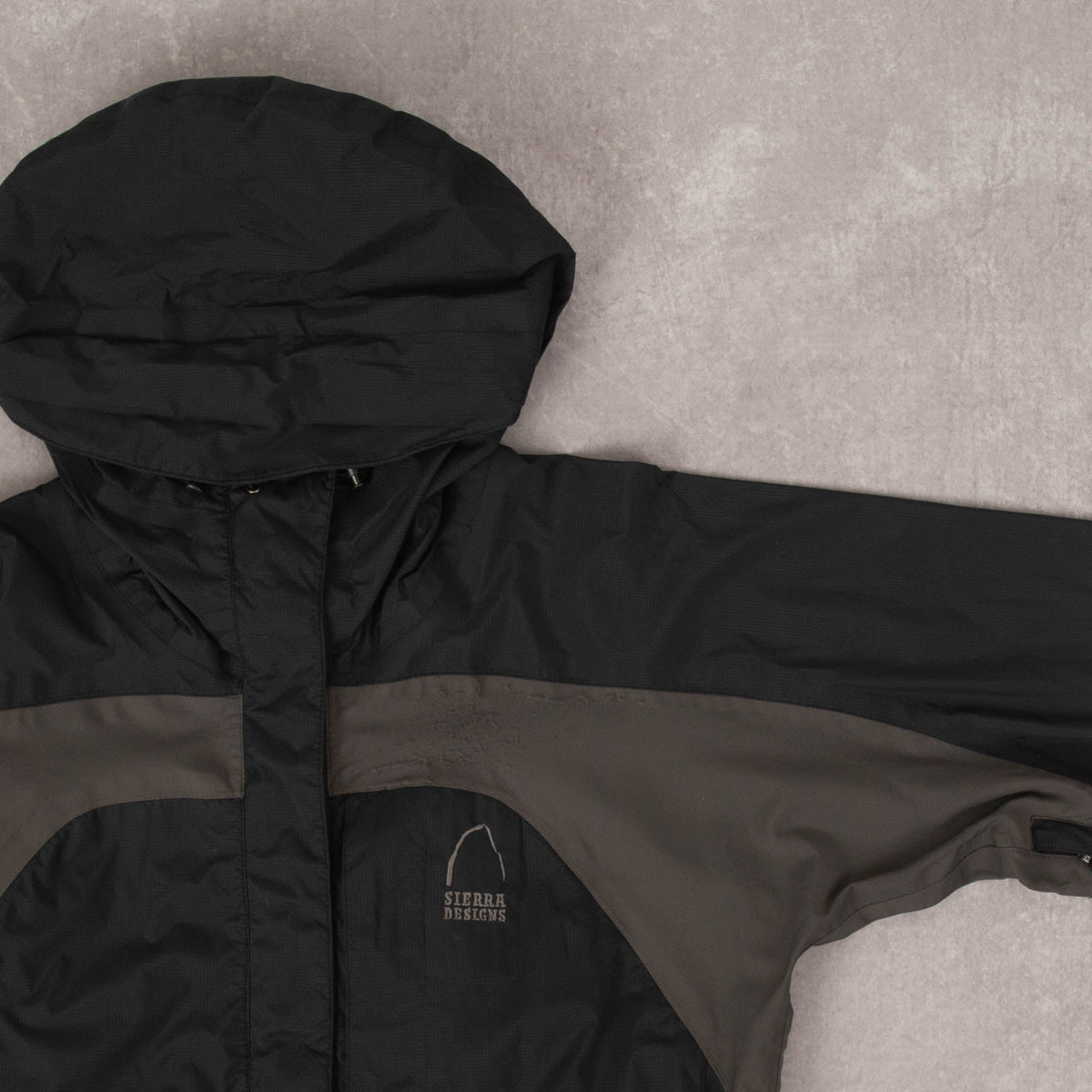 WOMEN'S VINTAGE WATERPROOF HOODED JACKET - MEDIUM