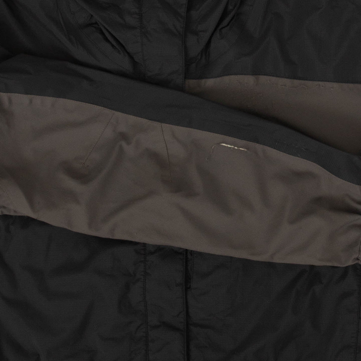 WOMEN'S VINTAGE WATERPROOF HOODED JACKET - MEDIUM