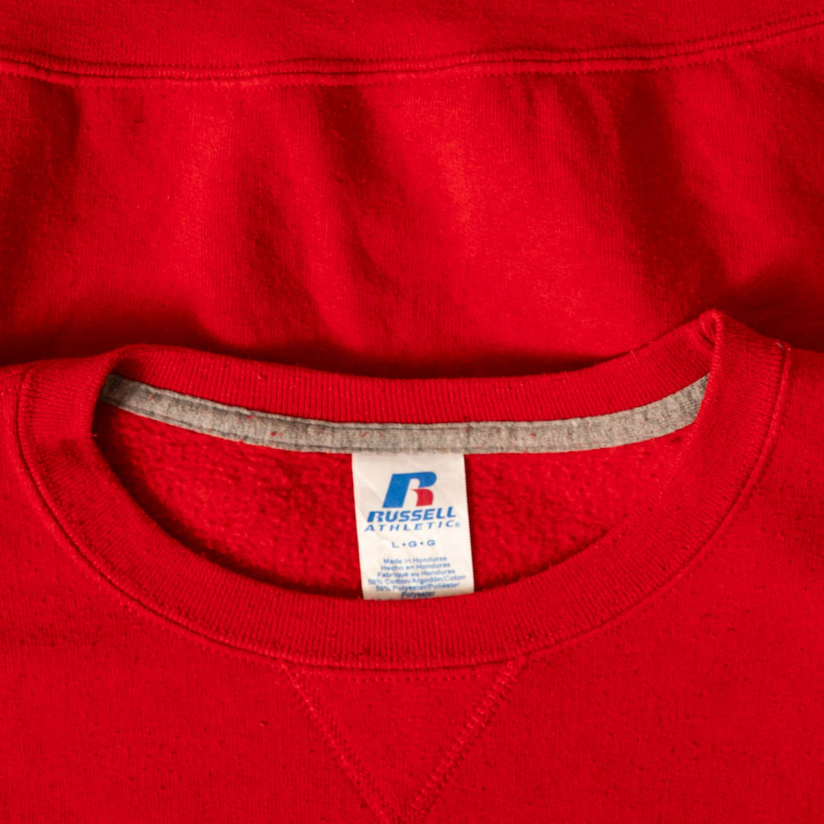 MEN'S VINTAGE RUSSELL ATHLETIC BLANK SWEATSHIRT - X-LARGE
