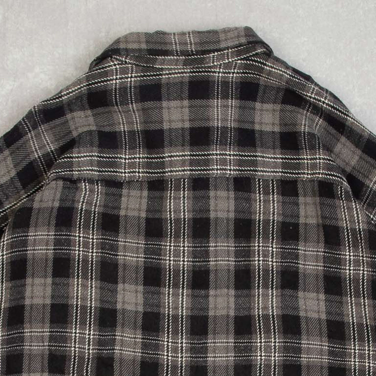 MEN'S VINTAGE 1990S WOOL STYLE CHECKED FLANNEL SHIRT - LARGE