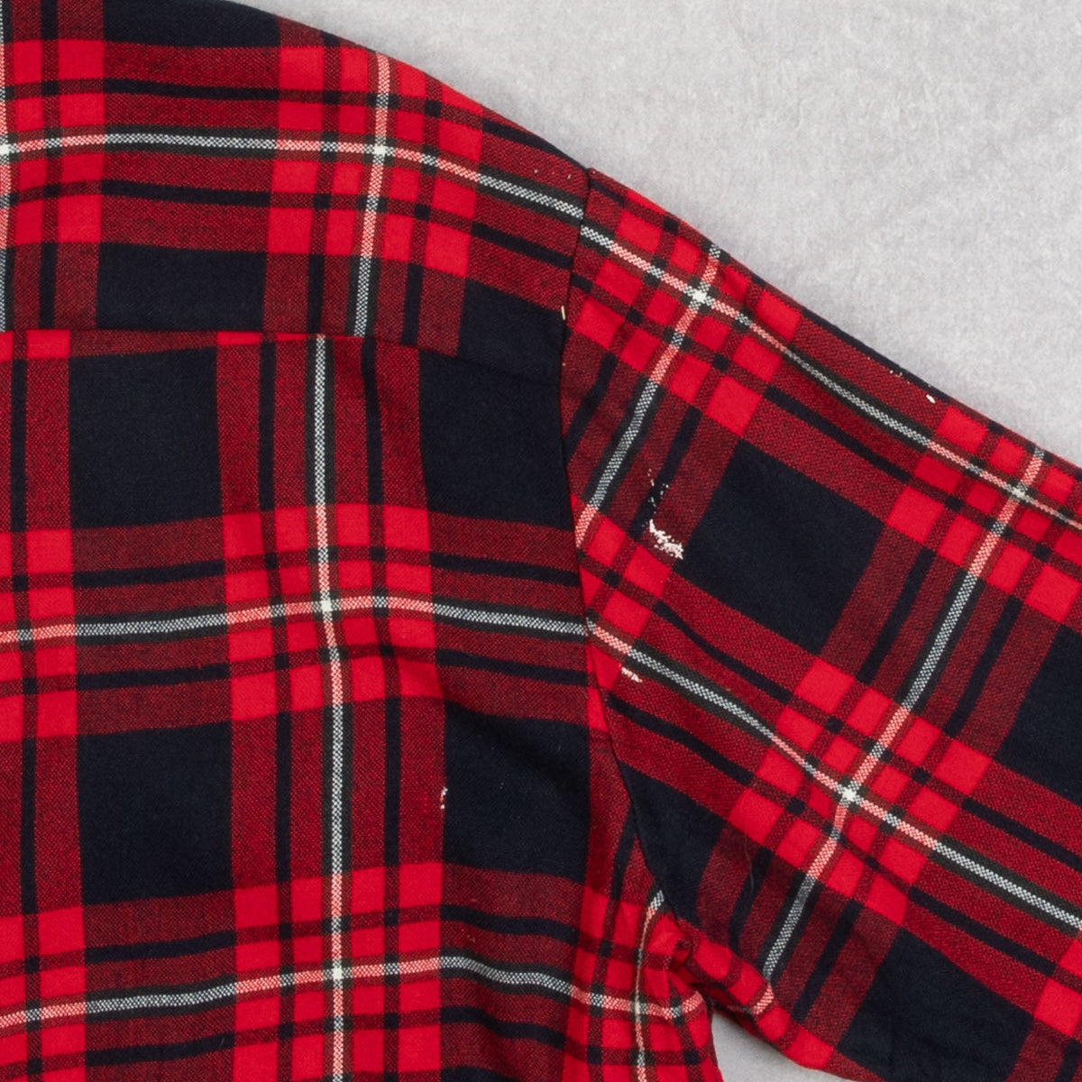 MEN'S VINTAGE 1990S WOOL STYLE CHECKED FLANNEL SHIRT - LARGE