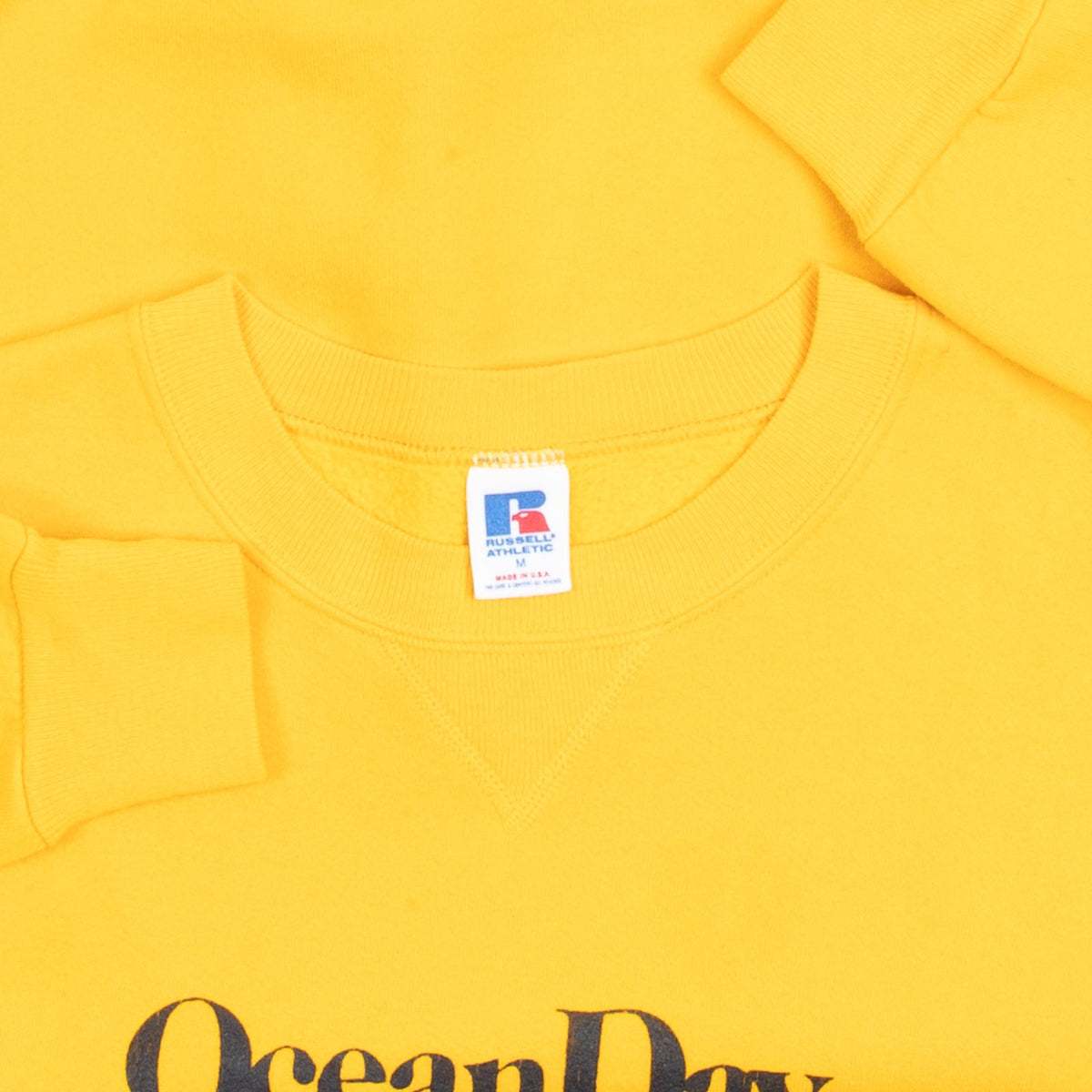 MEN'S VINTAGE 1990S RUSSELL ATHLETIC OCEAN DAY SWEATSHIRT - MEDIUM