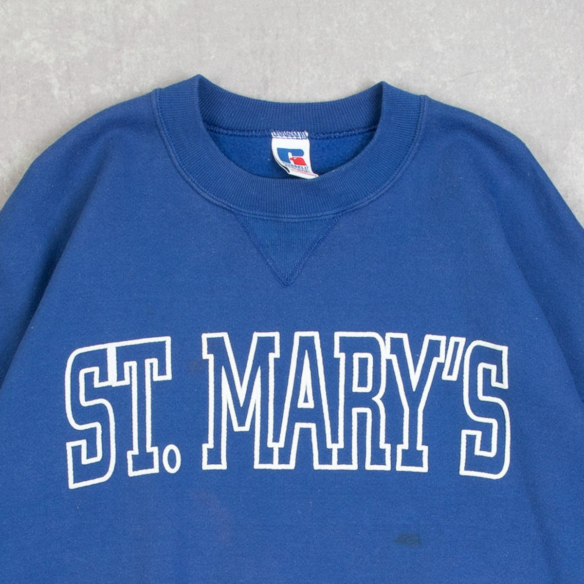 MEN'S VINTAGE 1990S RUSSELL ATHLETIC ST. MARY'S SWEATSHIRT - X-LARGE