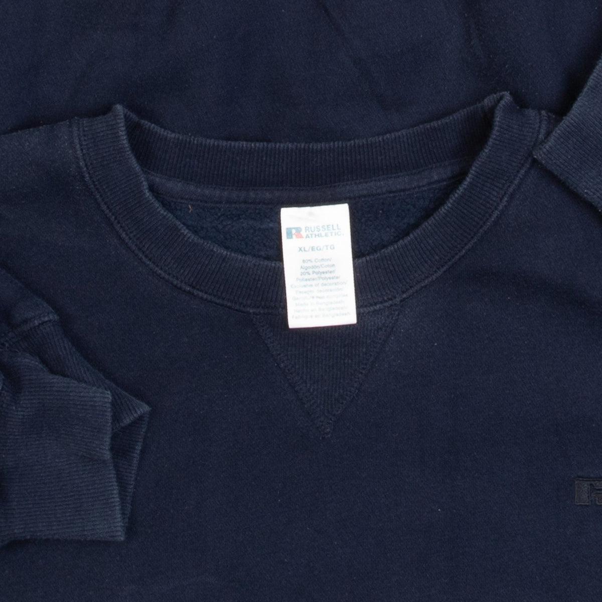MEN'S VINTAGE RUSSELL ATHLETIC BLANK SWEATSHIRT - X-LARGE