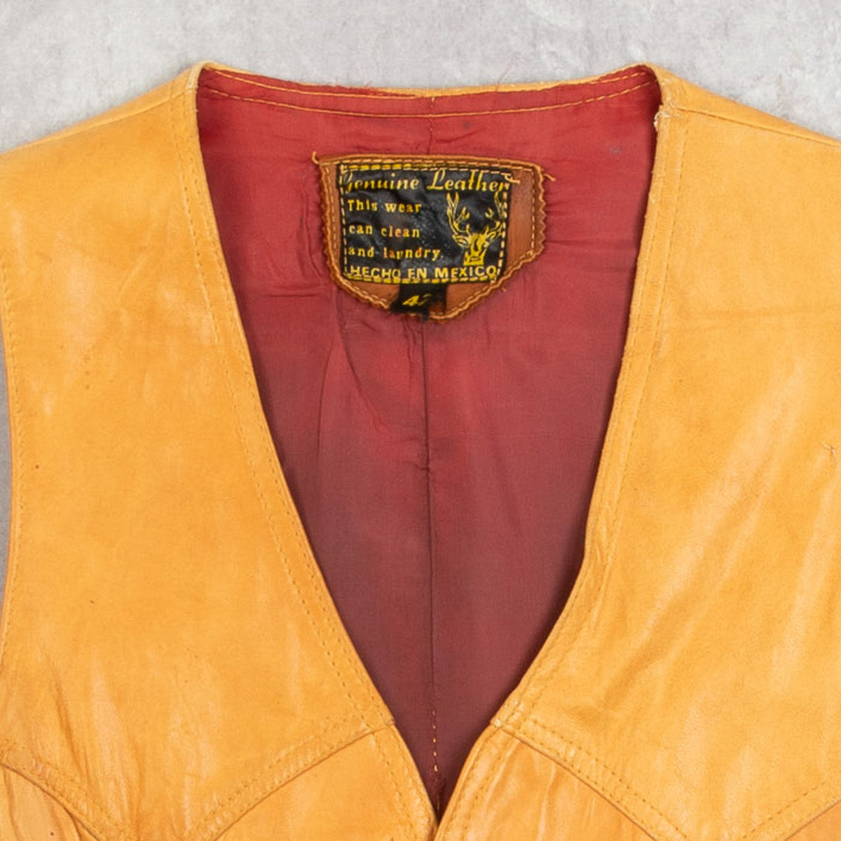 MEN'S VINTAGE 1980S LEATHER VEST JACKET - SMALL