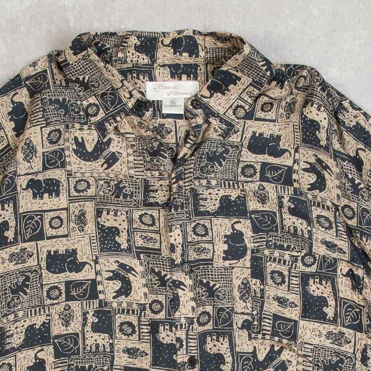 MEN'S VINTAGE 1990S HAWAIIAN SHORT SLEEVE PATTERNED SHIRT - XX-LARGE