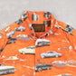 MEN'S VINTAGE 1990S CAR HAWAIIAN SHORT SLEEVE PATTERNED SHIRT - LARGE