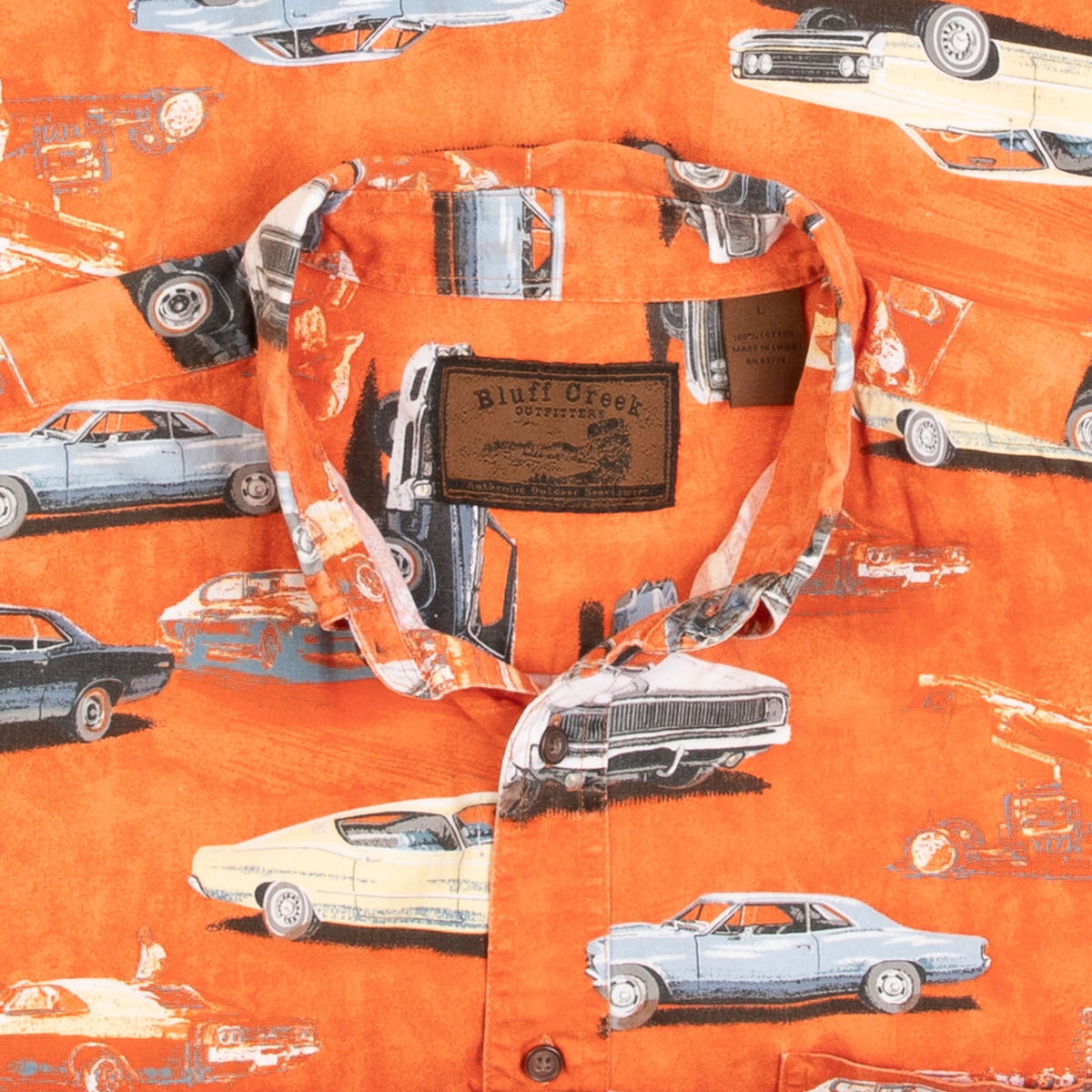 MEN'S VINTAGE 1990S CAR HAWAIIAN SHORT SLEEVE PATTERNED SHIRT - LARGE