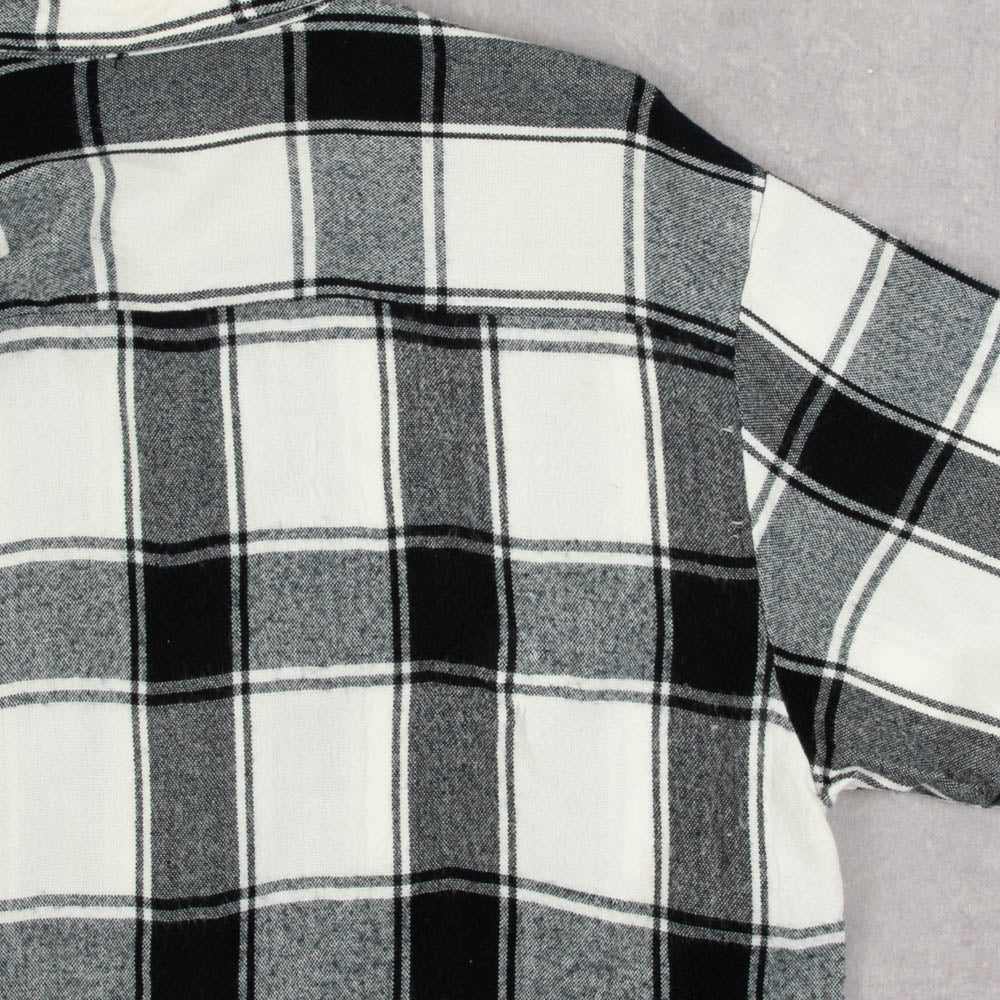 MEN'S VINTAGE 1990S CHECKED WOOL STYLE FLANNEL SHIRT - LARGE