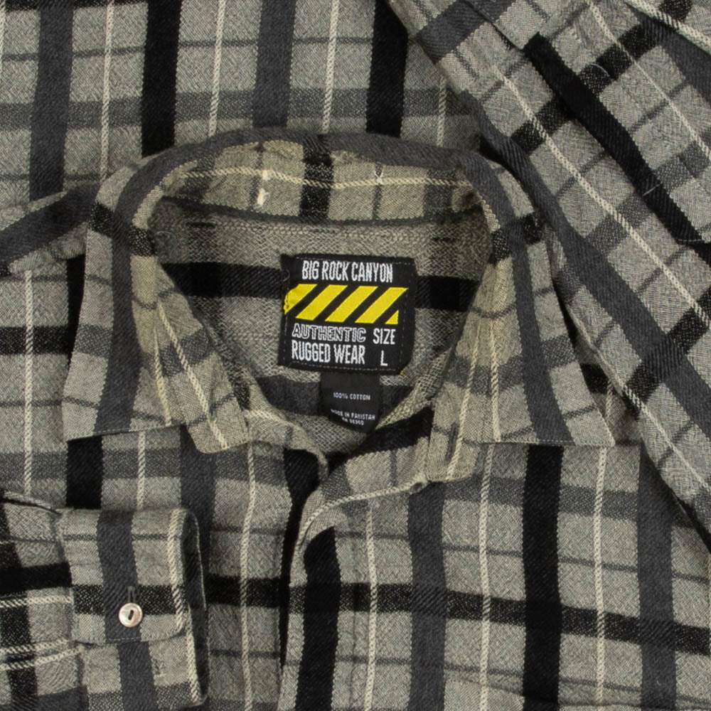 MEN'S VINTAGE CHECKED LONG SLEEVE SHIRT - LARGE