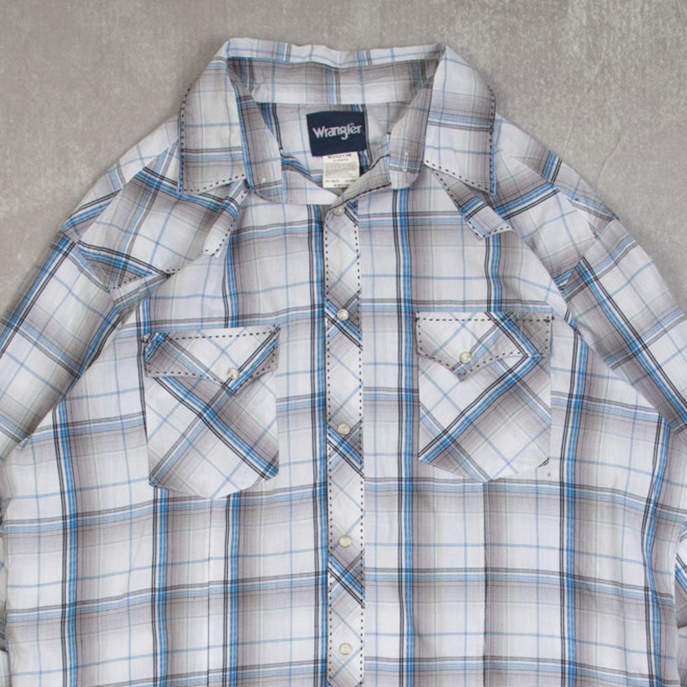 MEN'S VINTAGE WRANGLER CHECKED WESTERN SHIRT - X-LARGE