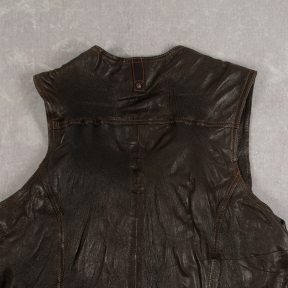 MEN'S VINTAGE 1990S LEATHER VEST JACKET - MEDIUM