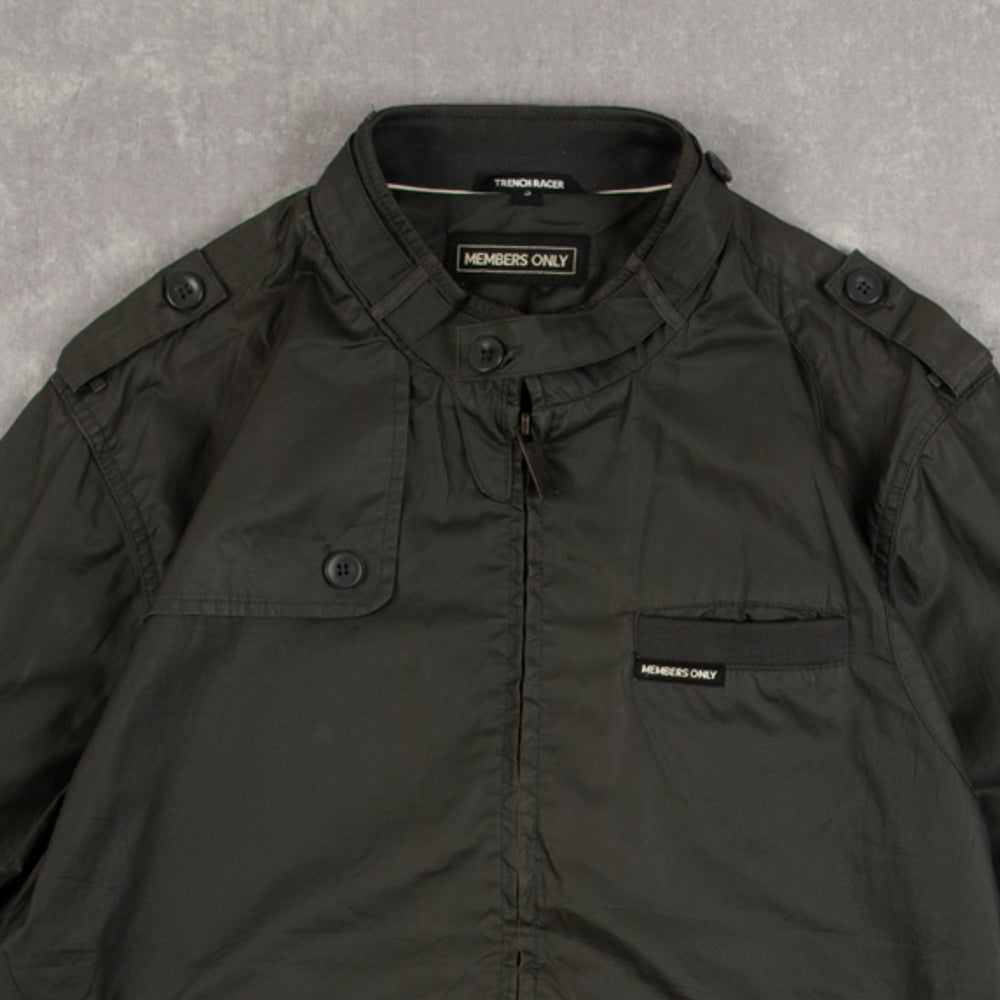 MEN'S VINTAGE MEMBERS ONLY UTILITY BOMBER JACKET - MEDIUM