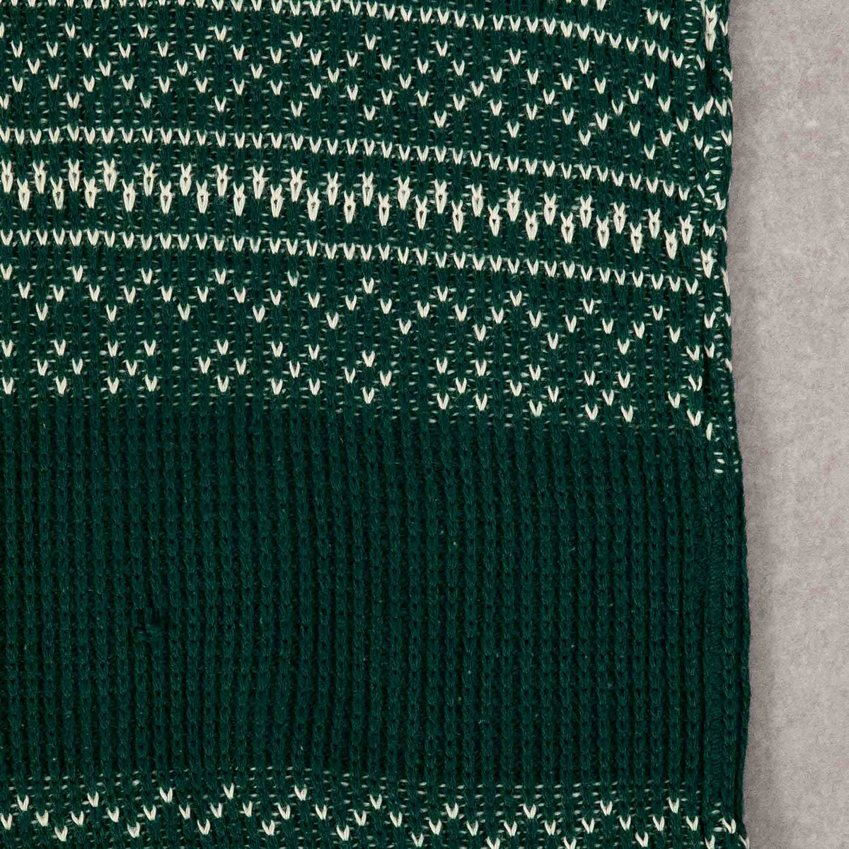 WOMEN'S VINTAGE 1960S PATTERNED KNITTED JUMPER - SMALL