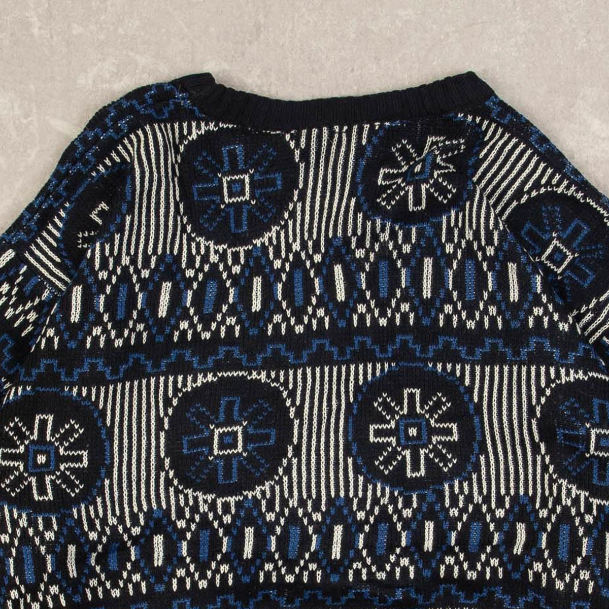 WOMEN'S VINTAGE 1990S PATTERNED KNITTED JUMPER - LARGE
